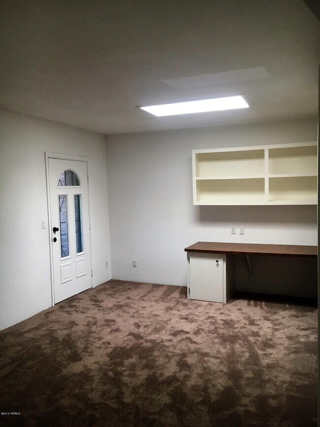 Building Photo - 4846 E Placita Arenosa