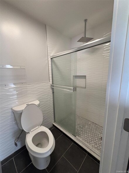 Building Photo - 52-25 Van Dam St