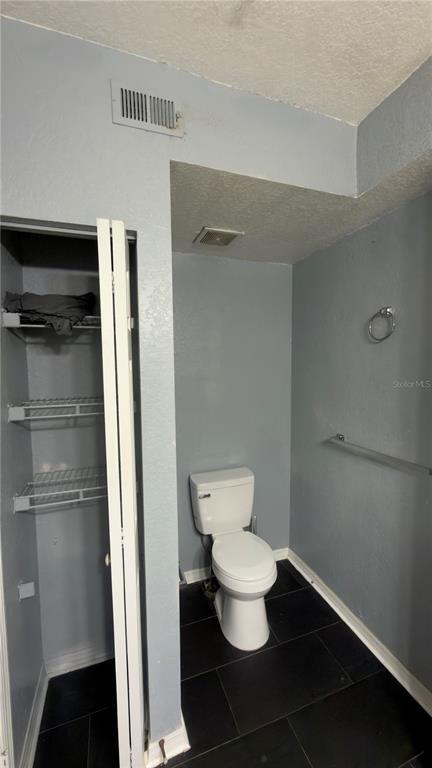 Building Photo - 5031 Sunridge Palms Dr