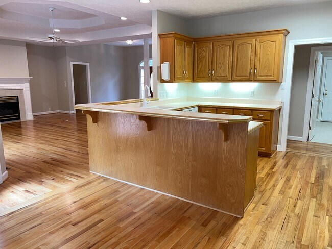 Building Photo - 160 Winged Elm Cir