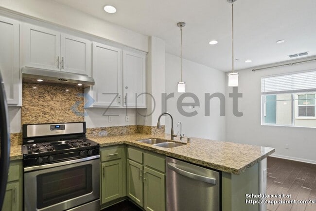 Building Photo - 1457 Coyote Creek Way