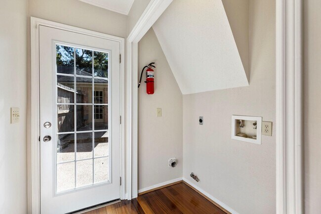 Building Photo - 58 Fire Flicker Pl