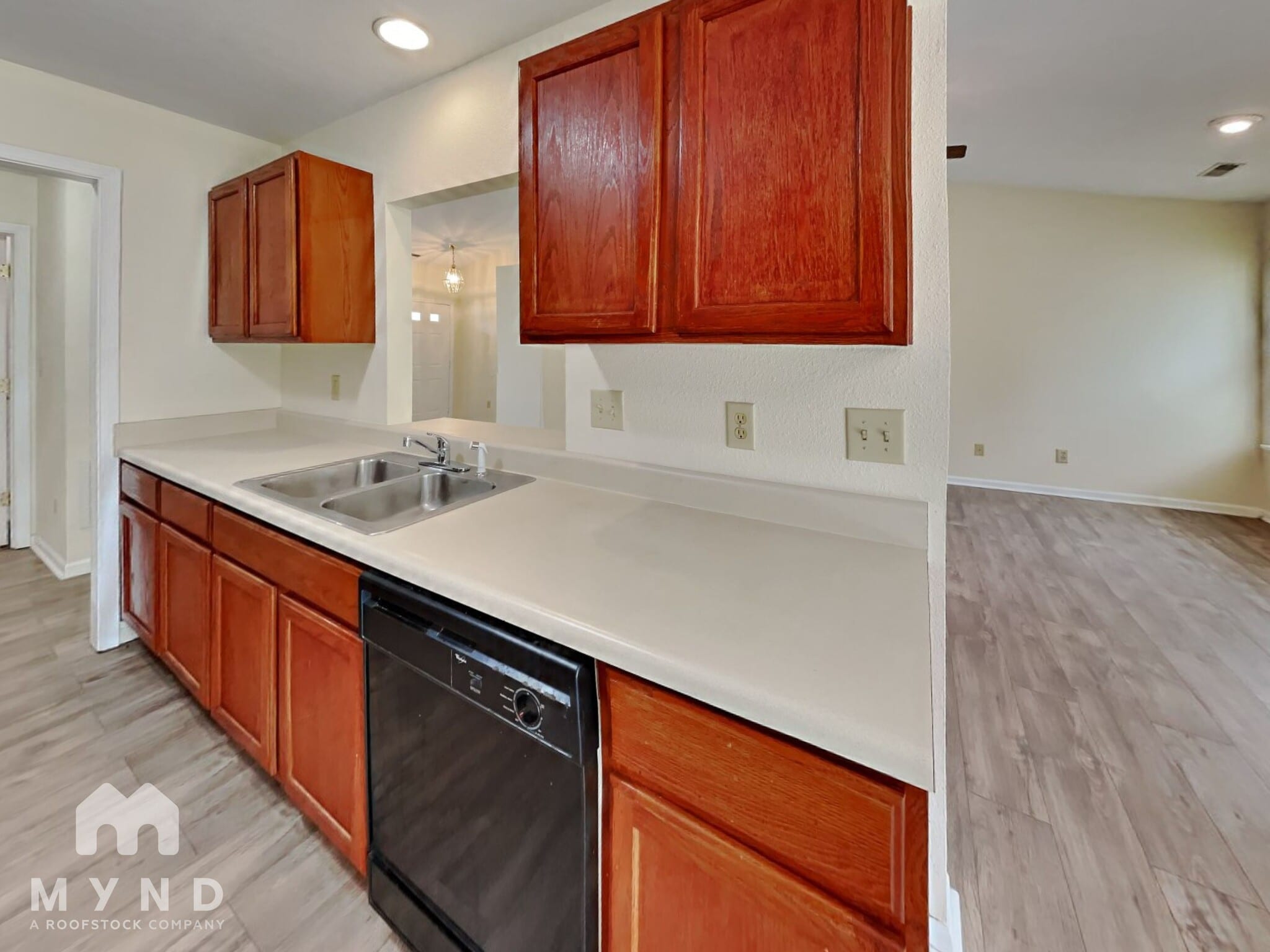 Building Photo - 704 Treyburn Lakes Way