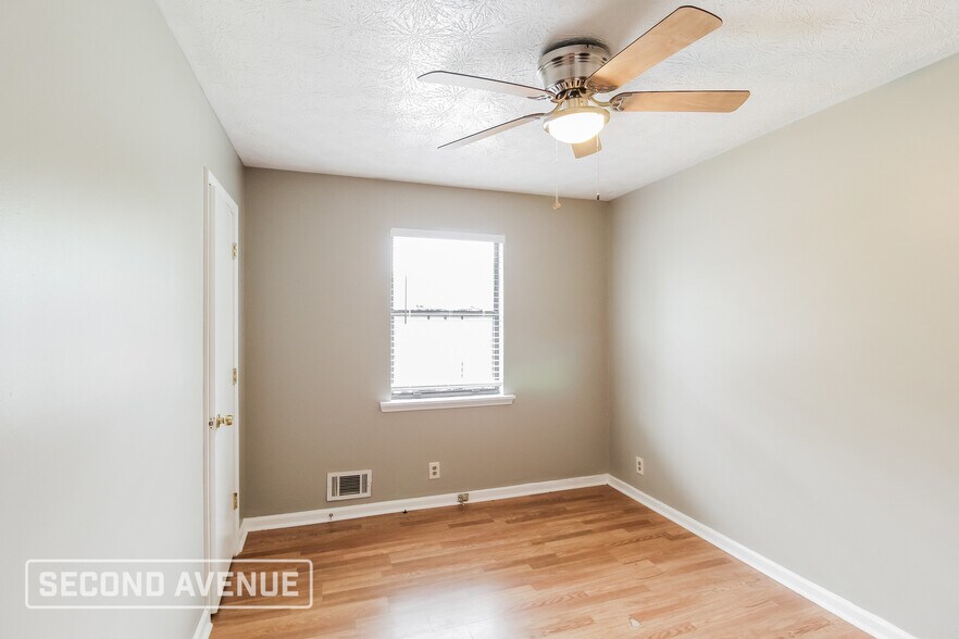 Building Photo - 2237 Rocklane Dr