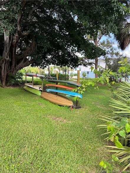 Building Photo - 4885 SE Capstan Ave