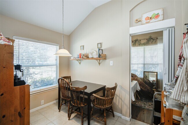 Building Photo - 17231 Hollow Sands Ct