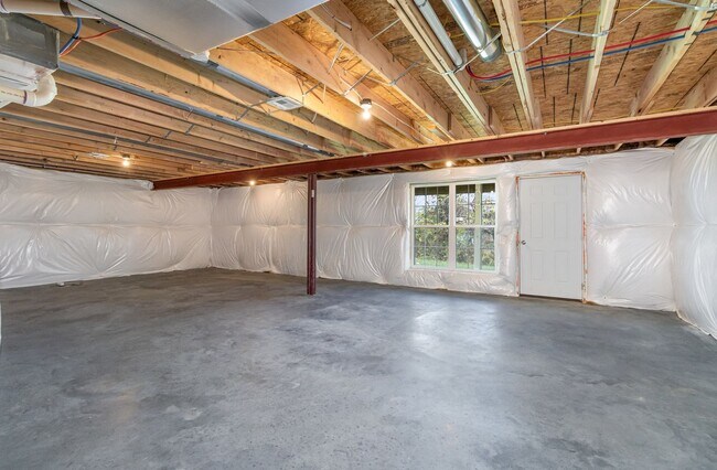 Building Photo - 1726 Bradley Dr