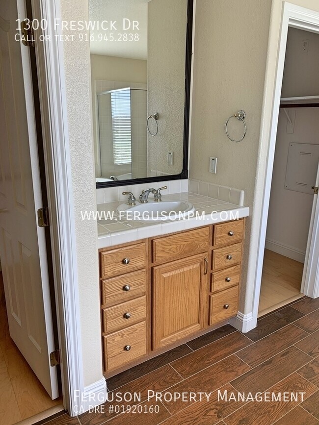 Building Photo - Beautiful Folsom Home on Empire Ranch Golf...