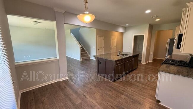 Building Photo - 340 Dunlin Dr