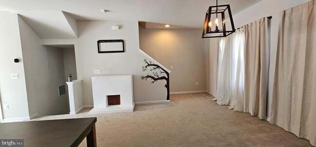 Building Photo - 126 Lindy Wy