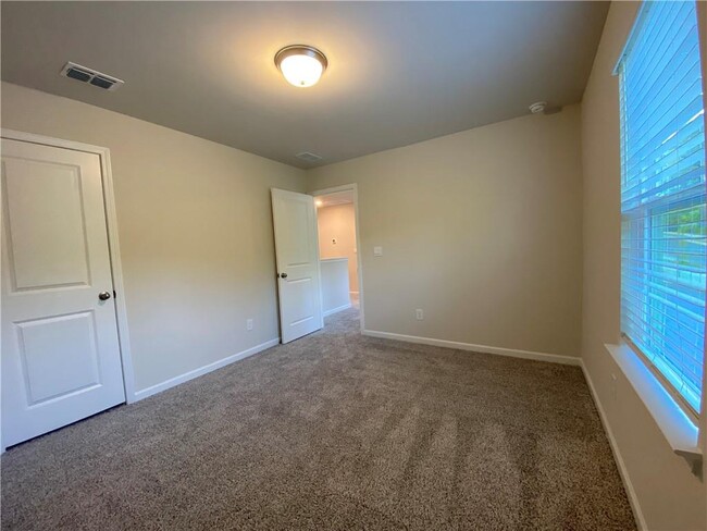 Building Photo - 234 Wells Cir