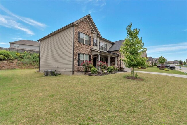 Building Photo - 5210 Mirror Lake Dr