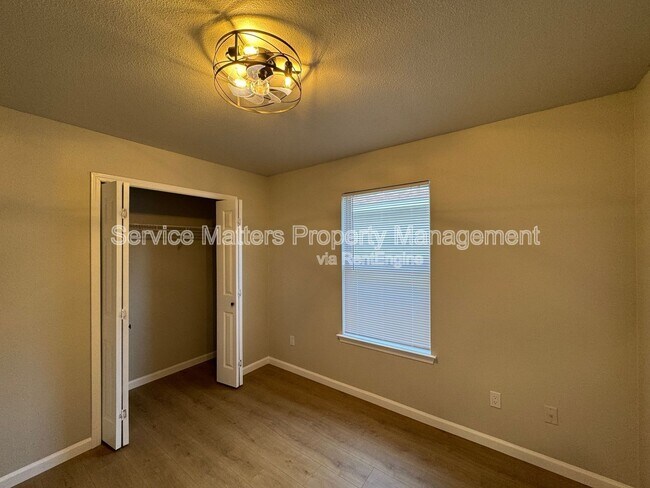 Building Photo - 10520 Wilderness Ln
