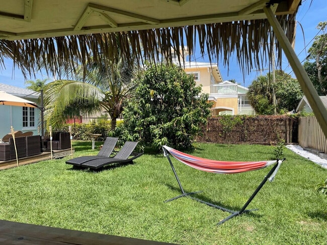 Building Photo - 430 45th St