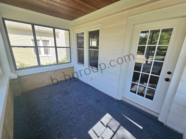 Building Photo - 7029 26th Ave
