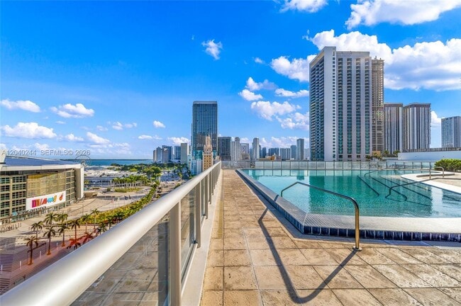 Building Photo - 888 Biscayne Blvd