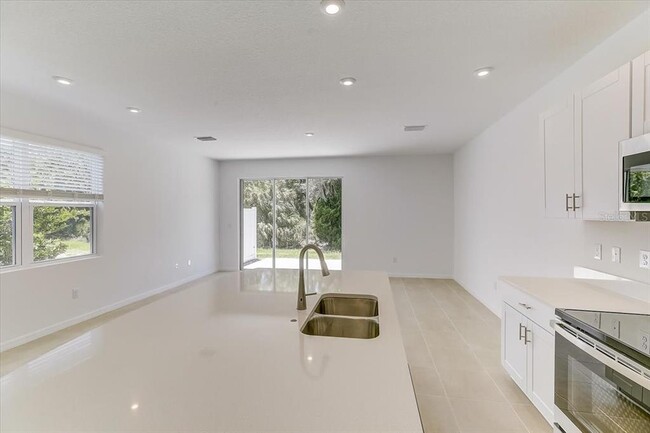 Building Photo - 8449 Lunar Skye St