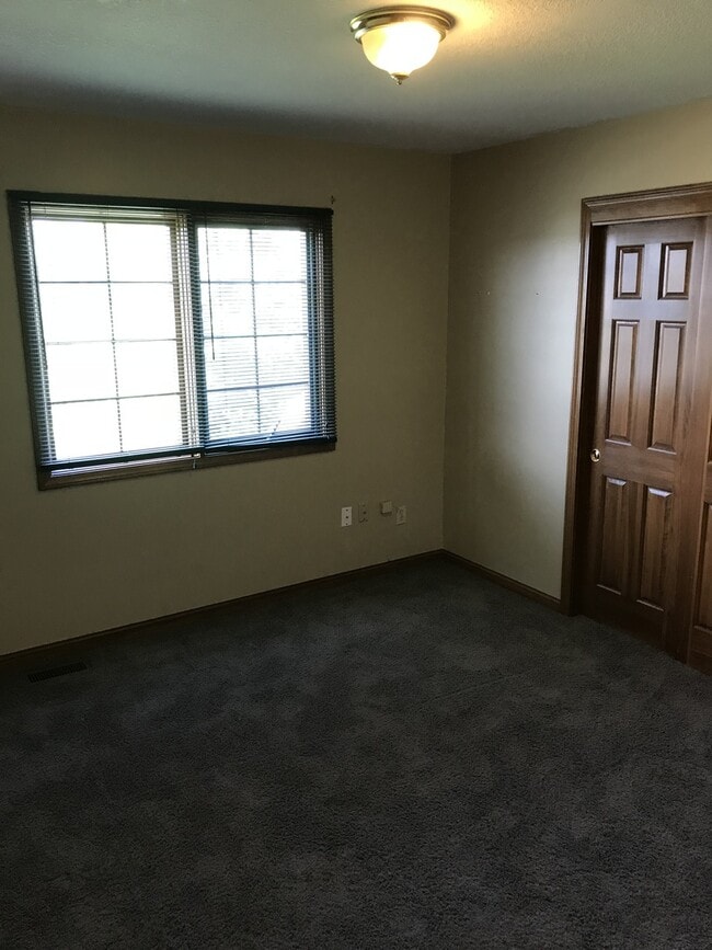 Building Photo - 5726 Fox Mill Run