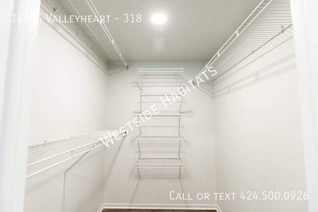 Building Photo - 14056 Valleyheart-318
