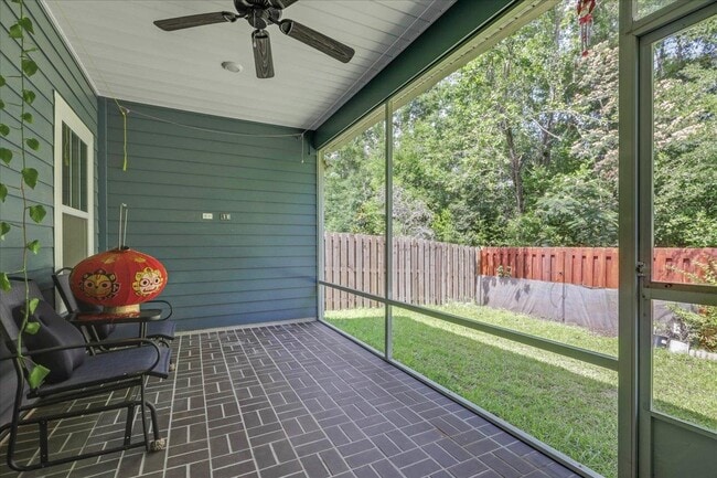 Building Photo - 855 Avery Park Dr