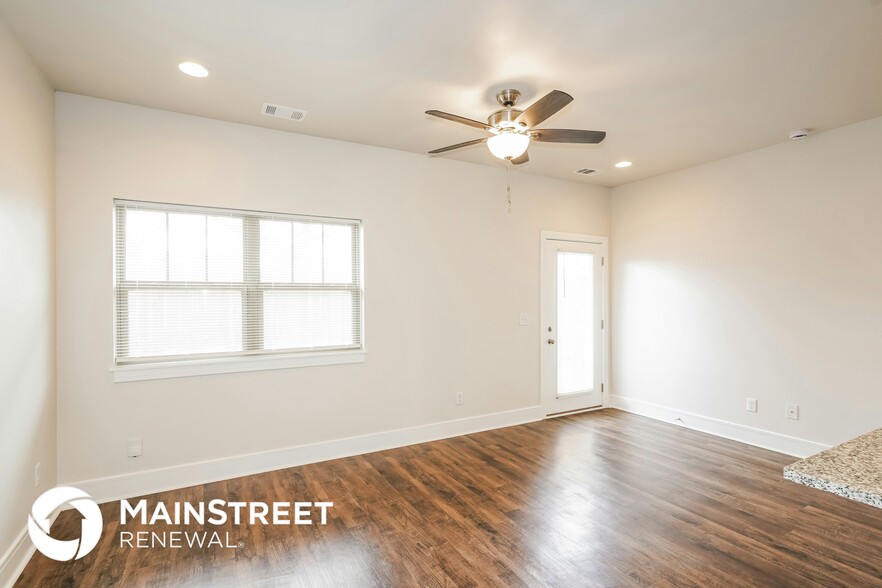 Building Photo - 118 Hartsville Ct