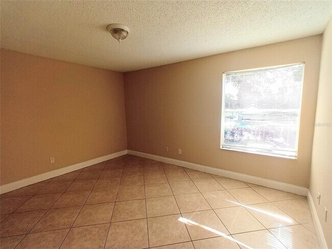 Building Photo - 5737 Gatlin Ave