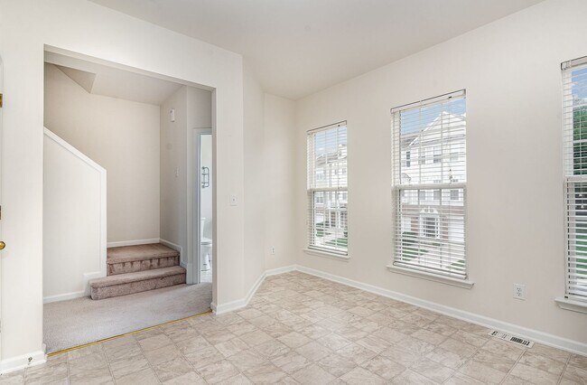 Building Photo - Spacious Townhome in Vibrant Breckenridge ...
