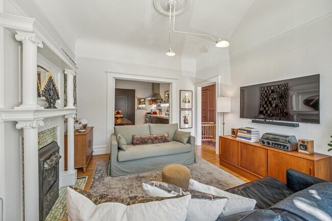 Building Photo - 1178 Broadway