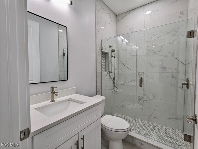 Building Photo - 3027 SW 16th Pl