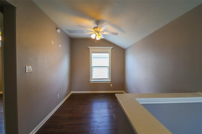 Building Photo - 7438 Tonsley Springs Dr