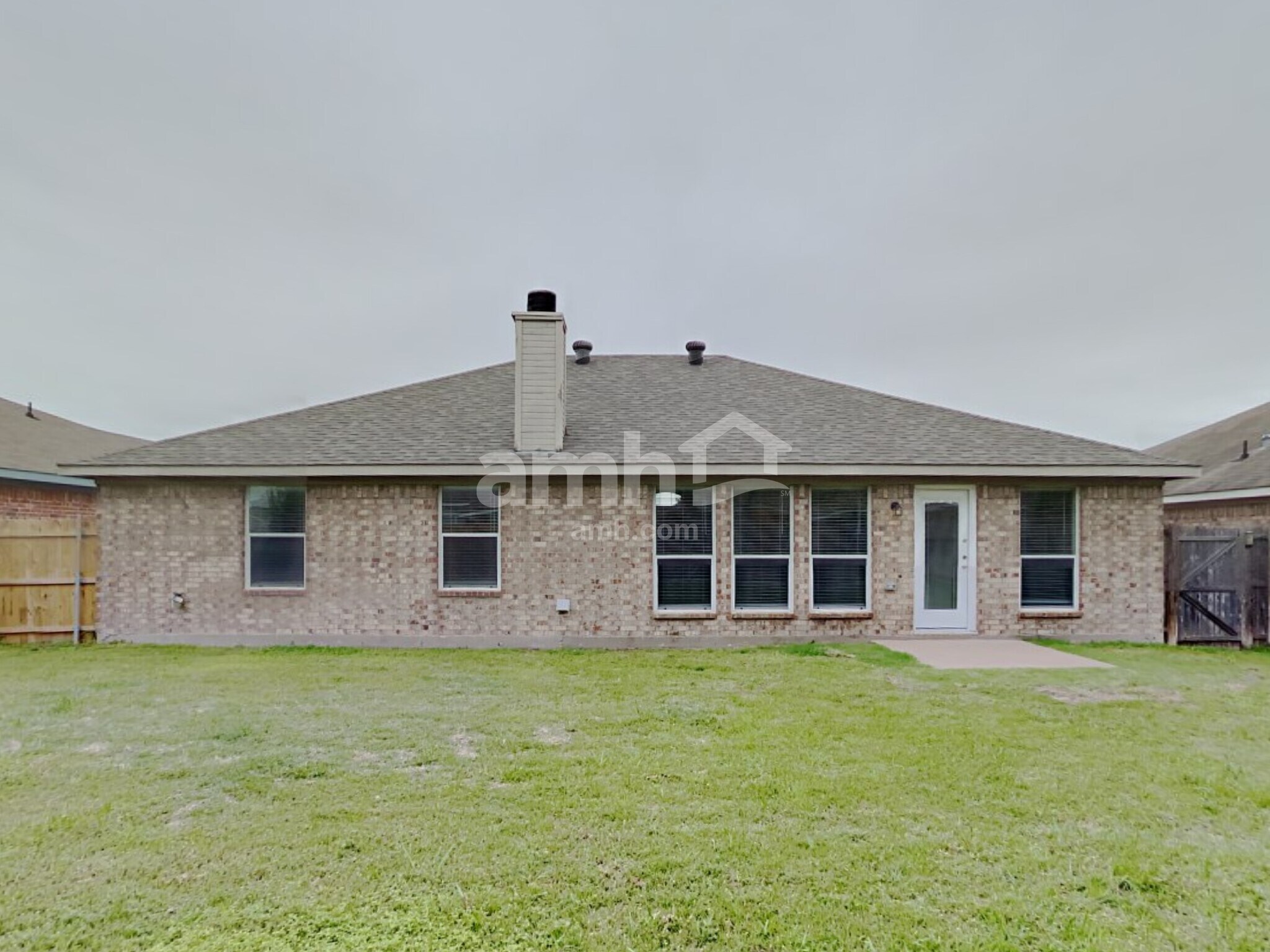 Building Photo - 120 Jennings Dr