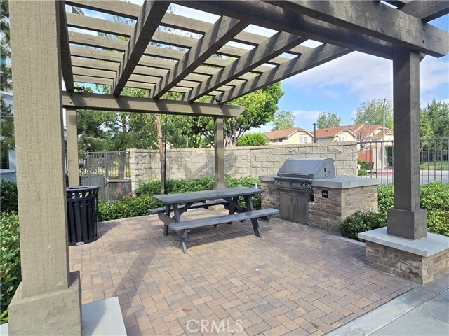 Building Photo - 336 Lantana Dr