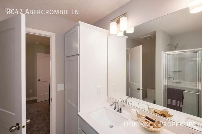 Building Photo - 8047 Abercrombie Ln