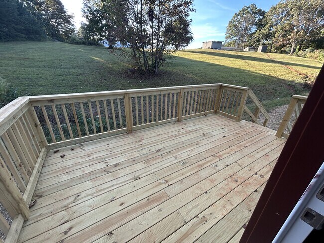 Building Photo - 82 Donna Ln