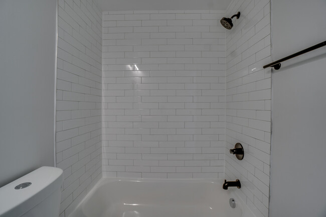 Building Photo - 3126 16th St NW
