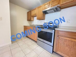 Building Photo - 181 Loudon Rd