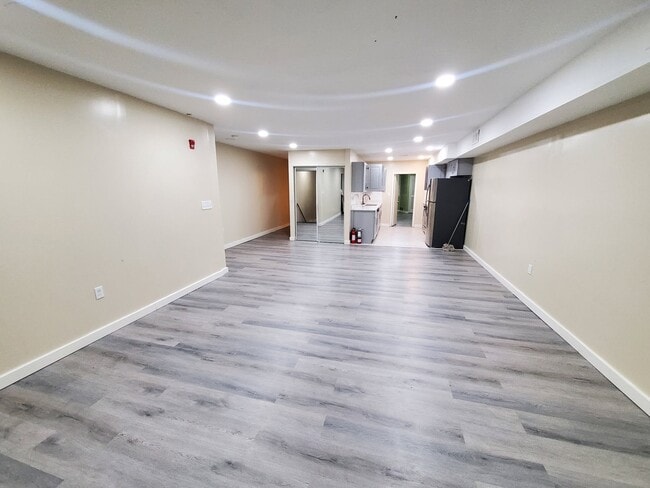 Building Photo - 7915 Bustleton Ave