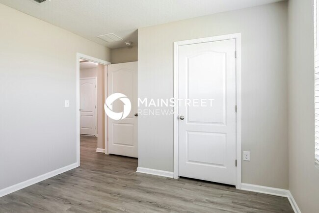 Building Photo - 4 Bedroom Pet-Friendly Home in Green Cove Springs, FL with Main Street Renewal