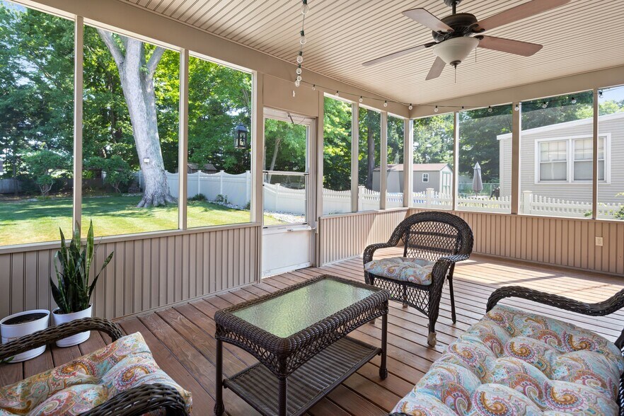 Building Photo - 89 Campbell Ave