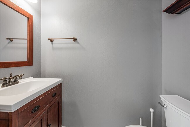 Building Photo - 3306 Autumn Forest Dr