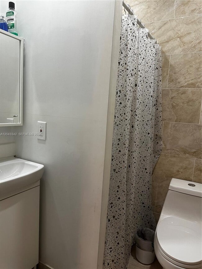 Building Photo - 7540 SW 37th St