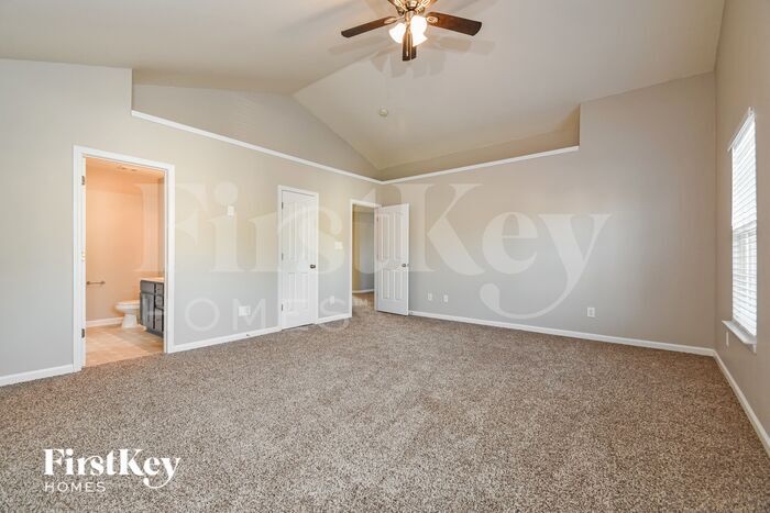 Building Photo - 2486 Ingleside Dr
