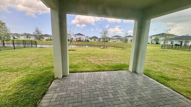 Building Photo - 6371 Windwood Wy