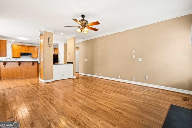 Building Photo - 4000 Hogans Mill Ln