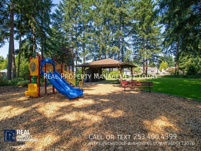 Building Photo - 9605 166th St E