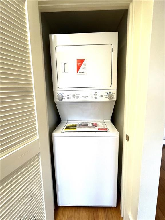 Building Photo - 44-44 Phillips St