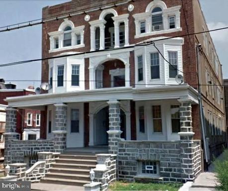 Building Photo - 1311 S 52nd St