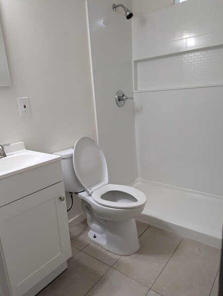 Building Photo - 4517 53rd St