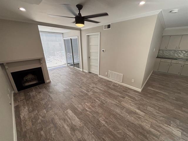 Building Photo - 4044 Buena Vista St