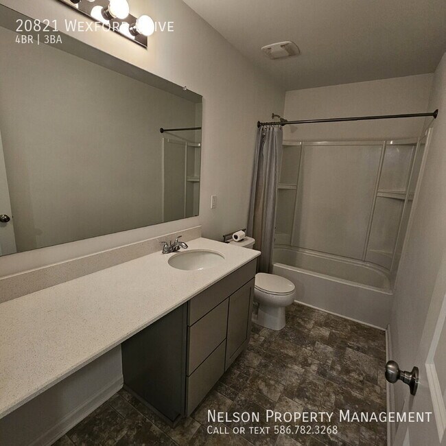 Building Photo - 20821 Wexford Dr